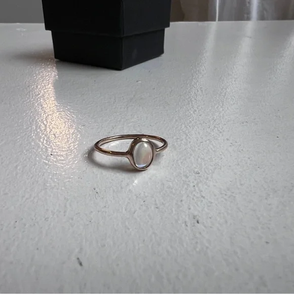 Catbird Oval Moonstone 14K Gold - Picture 5 of 7